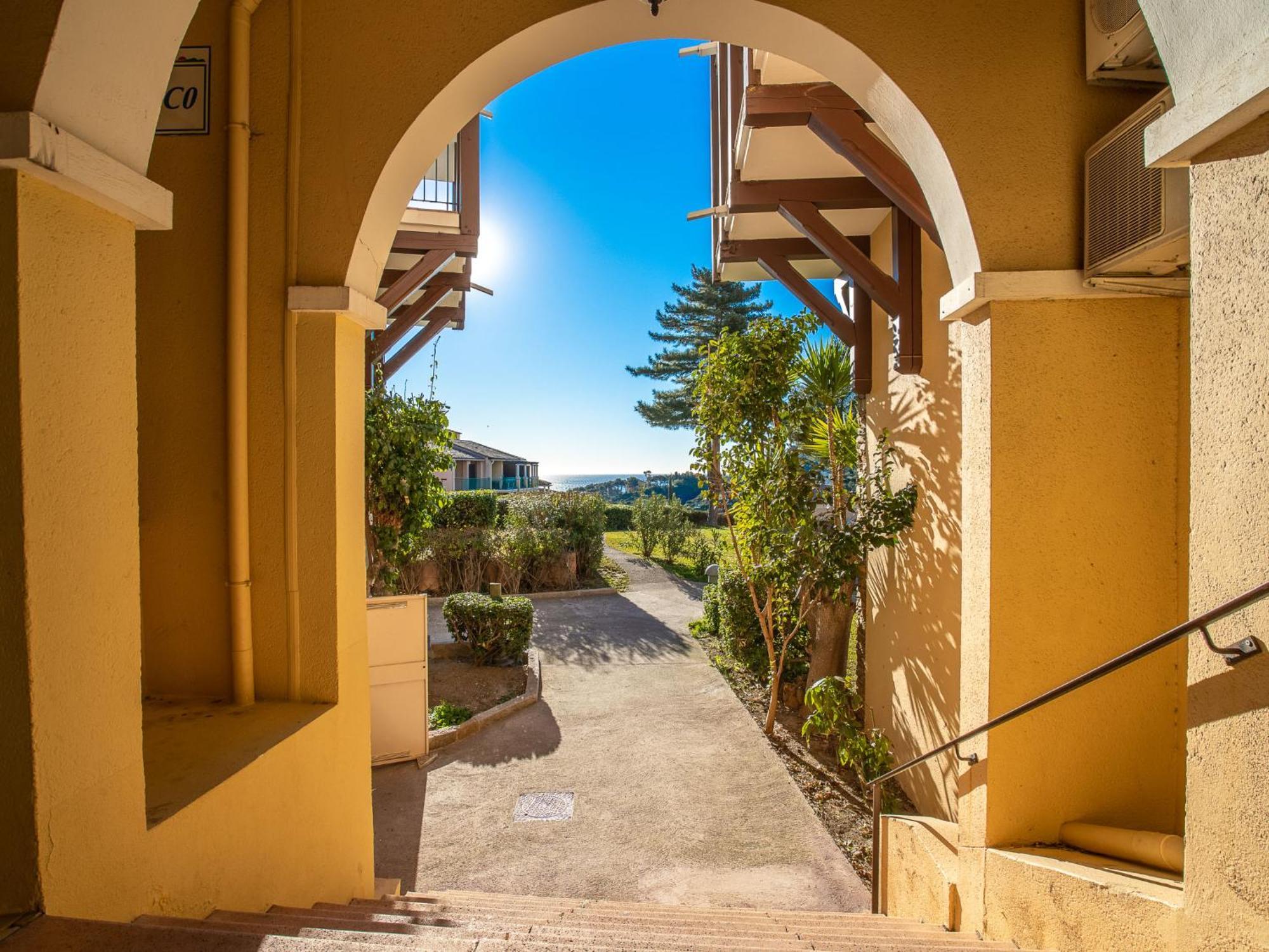 Apartment Village Cap Esterel - Le Village-81 By Interhome Saint-Raphael  Luaran gambar